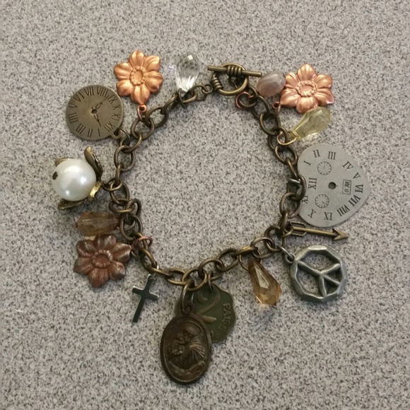 Charm Bracelet/Mixed Metals - Picture 2 of 3